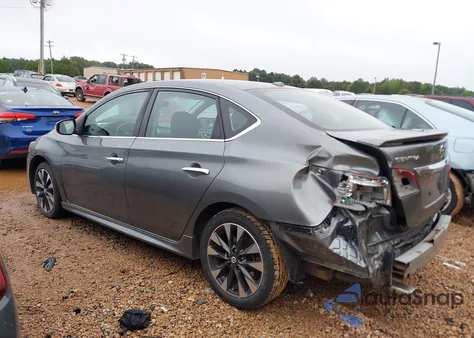 2017 Nissan Sentra Sr z USA, uszkodzony, nr VIN 3N1AB7AP3HY318816